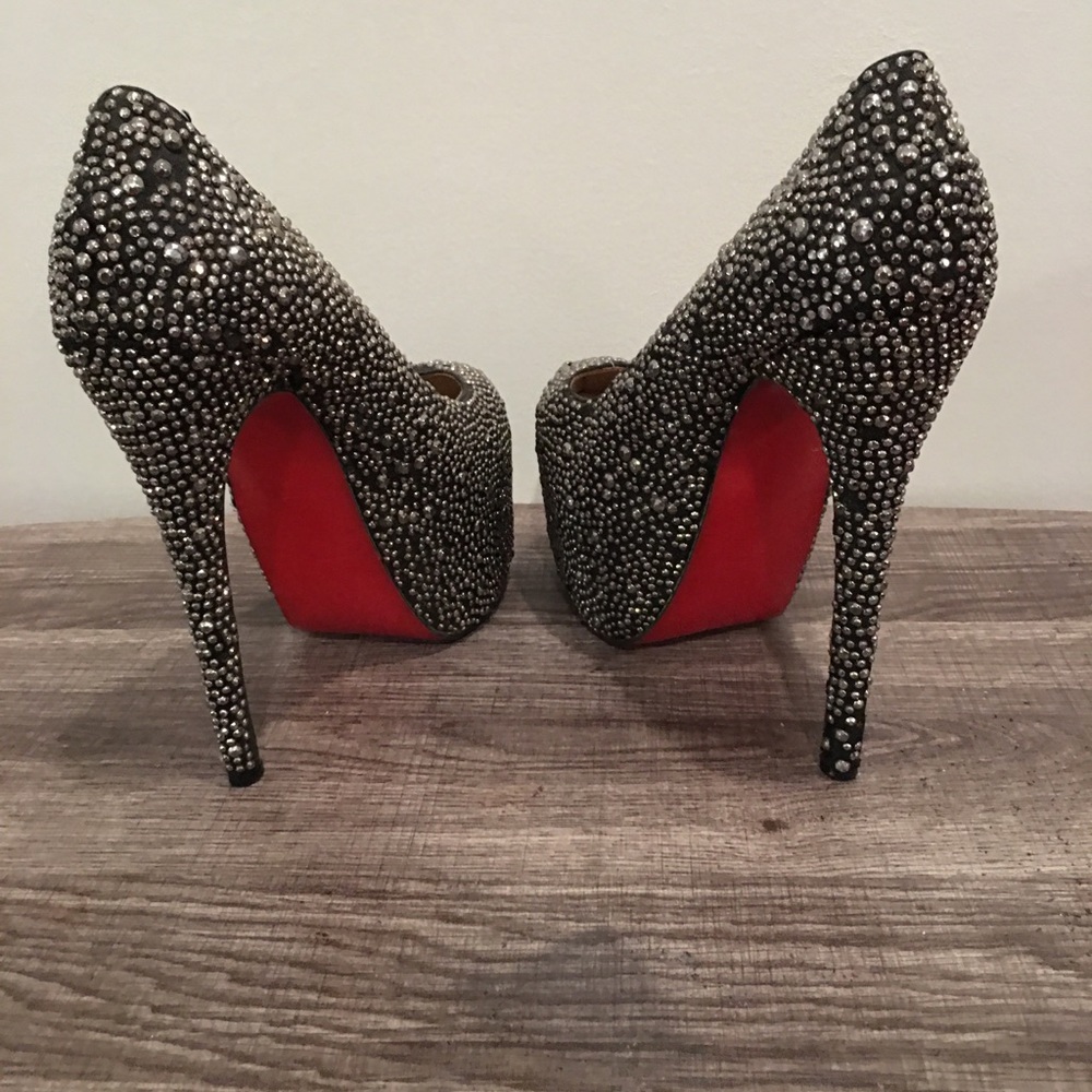 Red Bottom female shoes made in Italy - Picture 3 of 5